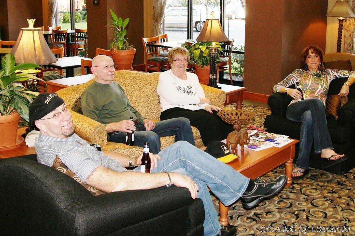 Hampton Inn & Suites Lawton Interior photo