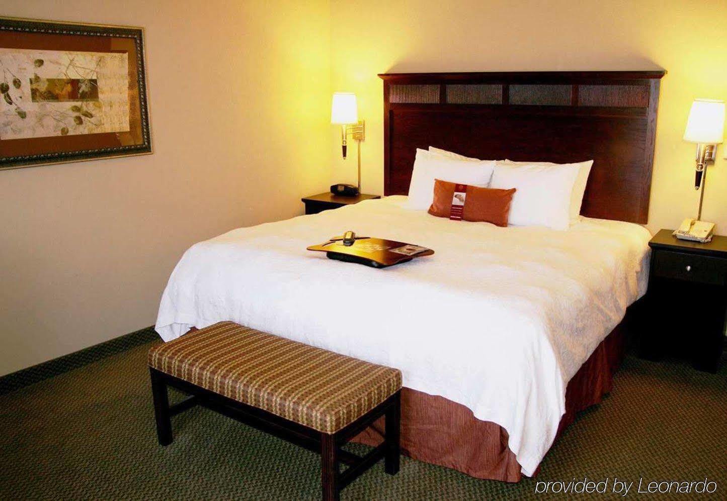 Hampton Inn & Suites Lawton Room photo
